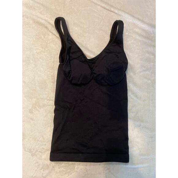 UNDERWHERE Built-In Padded Bra Shapewear Tank Top Size XL Black V Neck - Picture 1 of 5